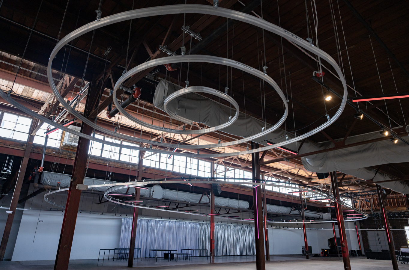 LOOP Ceiling