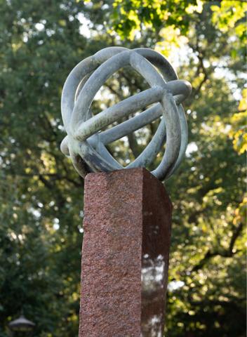 Untitled sculpture by Terrence Karpowicz