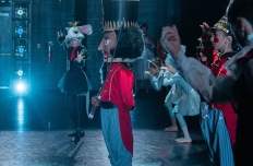 nutcracker looking to left